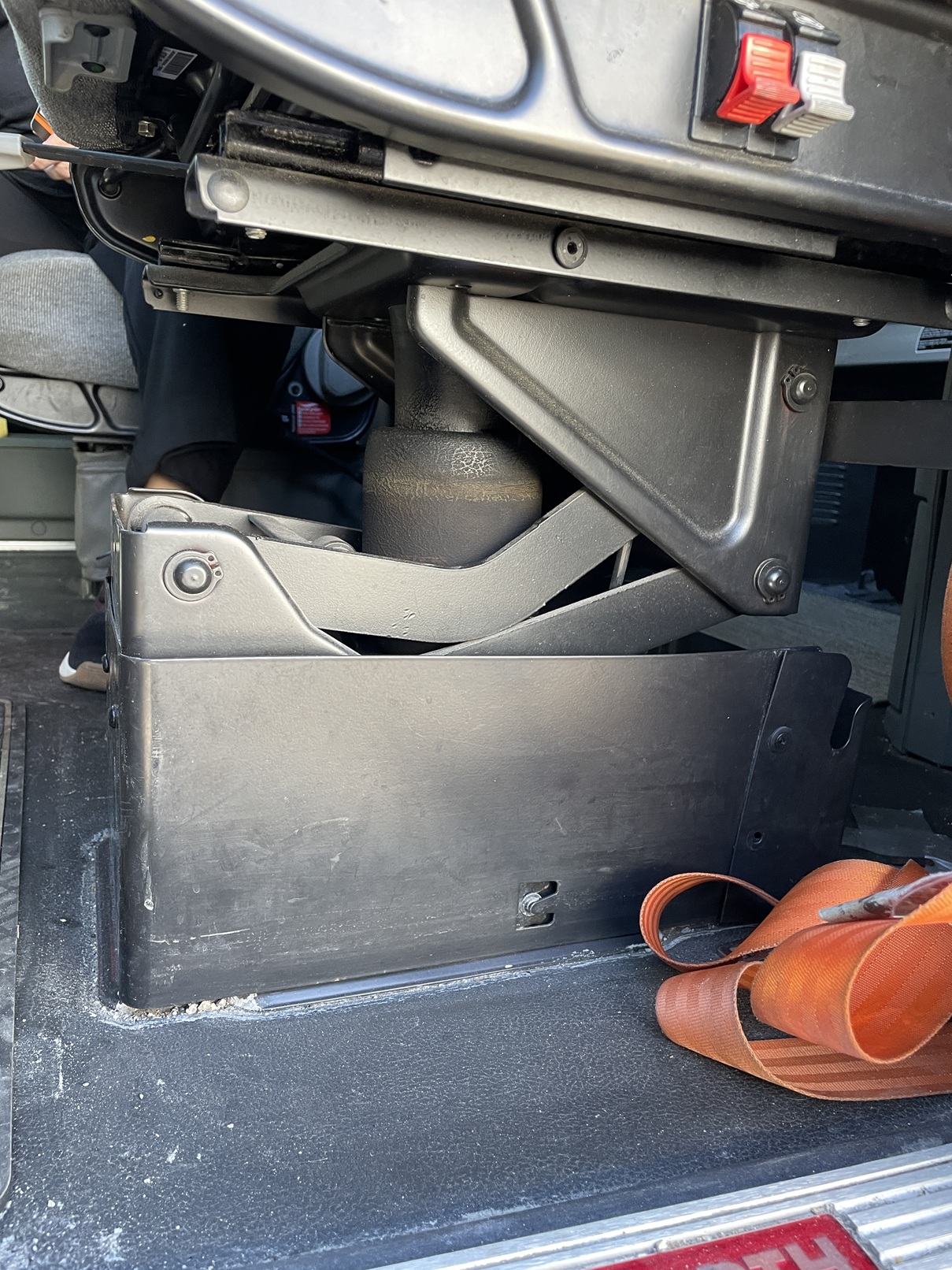 2020 KENWORTH T680 - Image 11